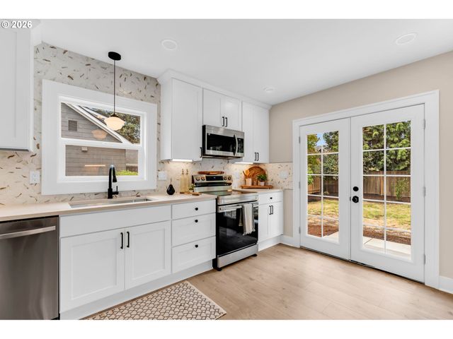 3315 Ne 51ST Ave, Portland, OR 97213