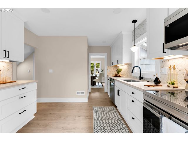 3315 Ne 51ST Ave, Portland, OR 97213