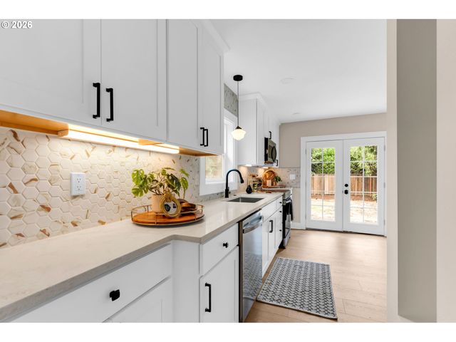 3315 Ne 51ST Ave, Portland, OR 97213