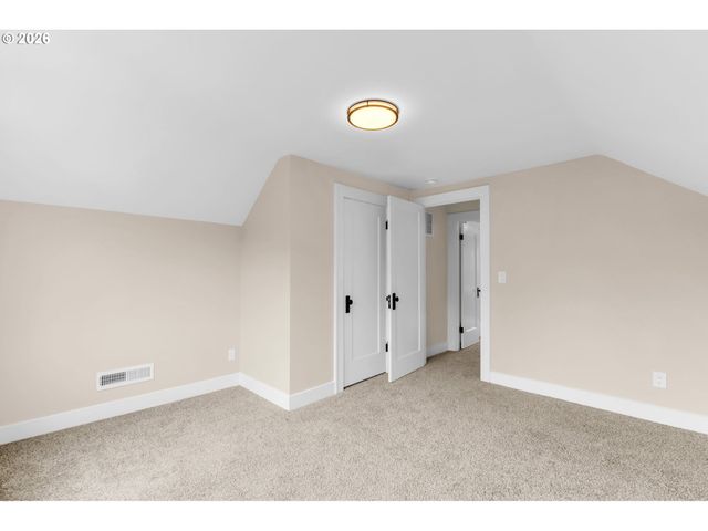 3315 Ne 51ST Ave, Portland, OR 97213