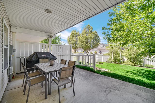 10650 Keystone Lane, Crown Point, IN 46307