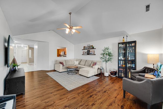 10650 Keystone Lane, Crown Point, IN 46307