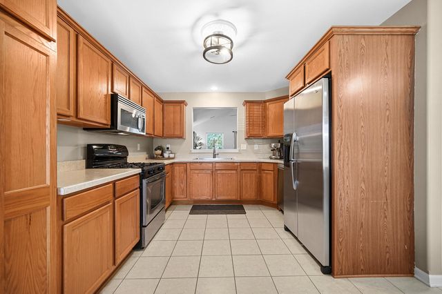 10650 Keystone Lane, Crown Point, IN 46307