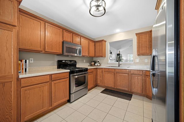 10650 Keystone Lane, Crown Point, IN 46307