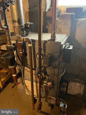 223 GRAND AVE, Cumberland, MD 21502