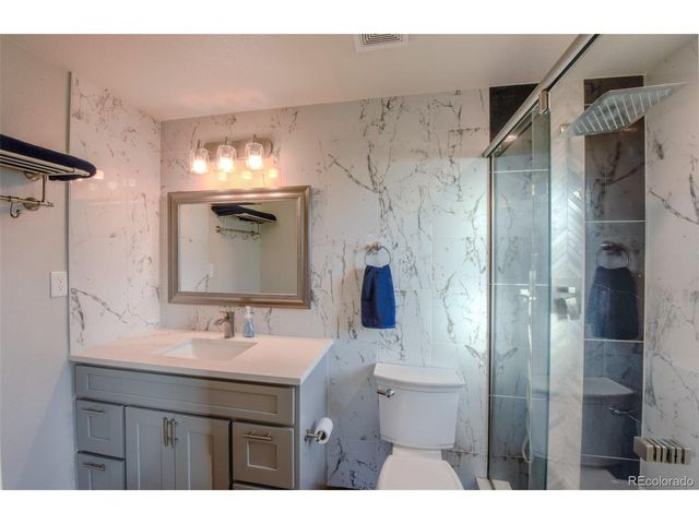 5389 W Roxbury Pl, Littleton, CO 80128