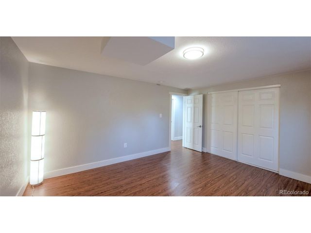 5389 W Roxbury Pl, Littleton, CO 80128