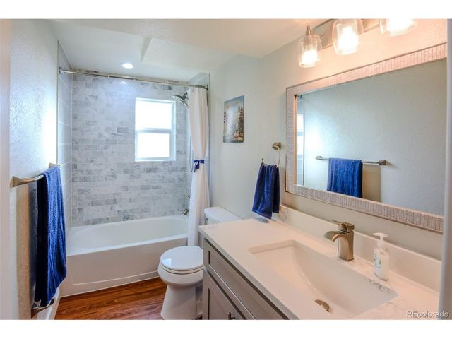 5389 W Roxbury Pl, Littleton, CO 80128