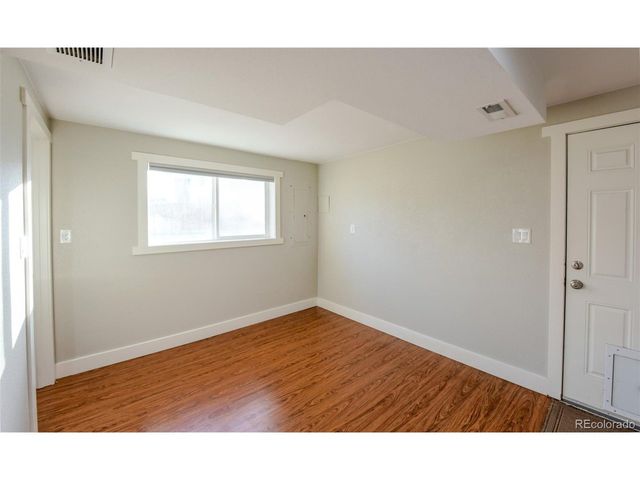 5389 W Roxbury Pl, Littleton, CO 80128