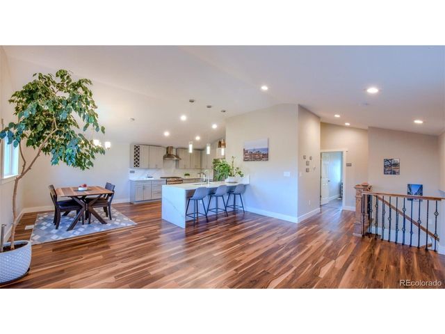 5389 W Roxbury Pl, Littleton, CO 80128