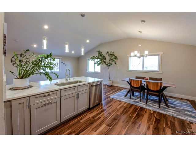 5389 W Roxbury Pl, Littleton, CO 80128