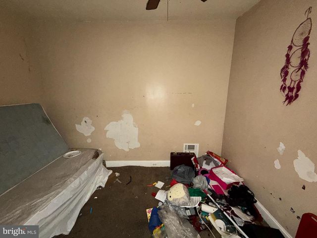 2535 HOLLINS ST, Baltimore, MD 21223