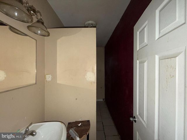 2535 HOLLINS ST, Baltimore, MD 21223