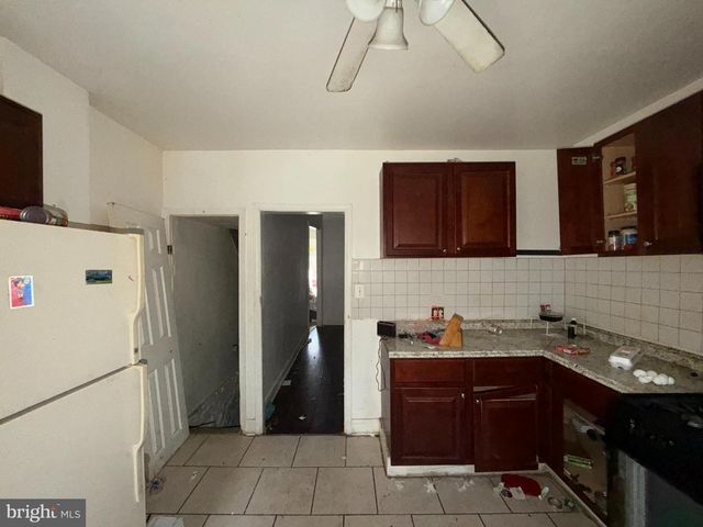 2535 HOLLINS ST, Baltimore, MD 21223