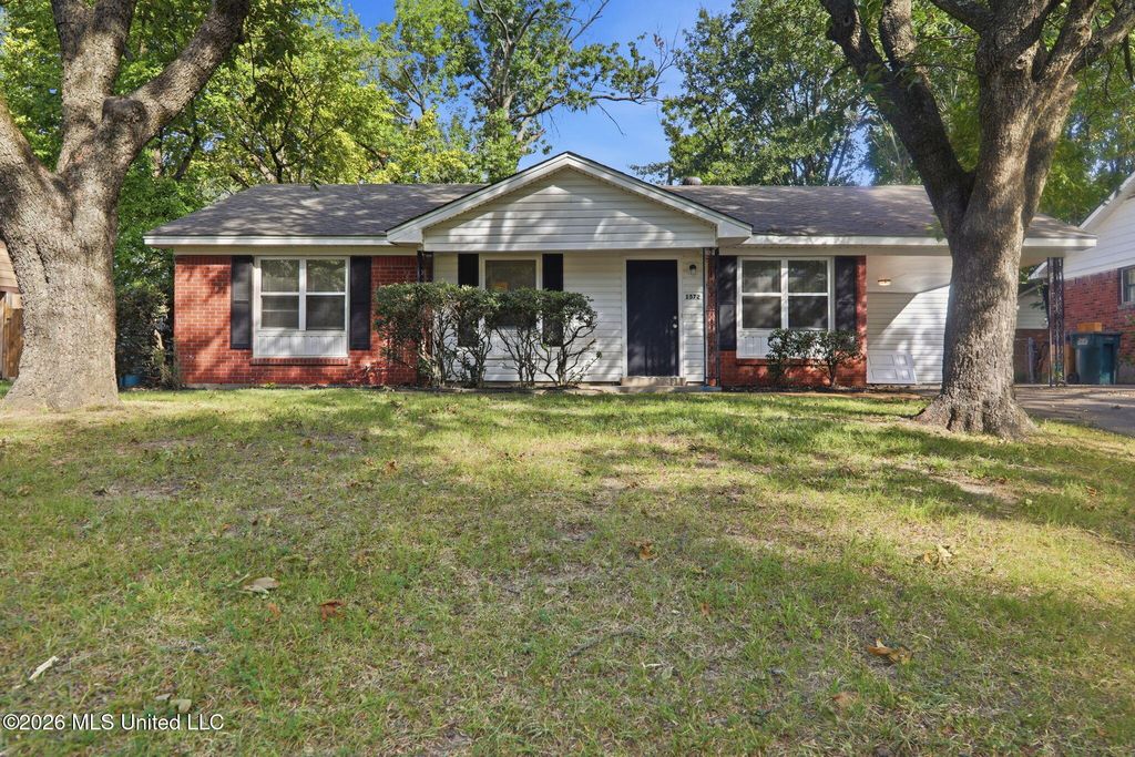 1572 Brookhaven Drive, Southaven, MS 38671 — exterior