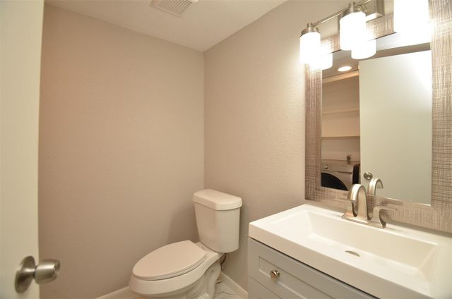76 W Park West Drive, Houston, TX 77072