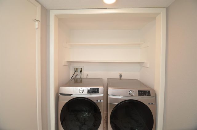 76 W Park West Drive, Houston, TX 77072