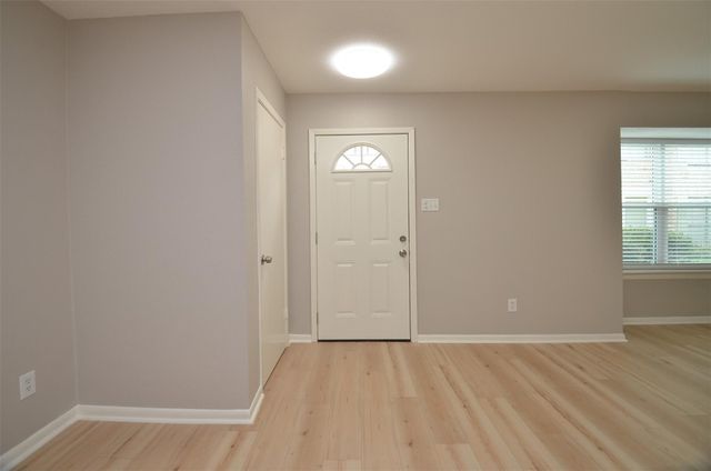 76 W Park West Drive, Houston, TX 77072