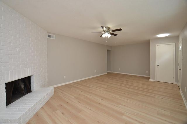 76 W Park West Drive, Houston, TX 77072