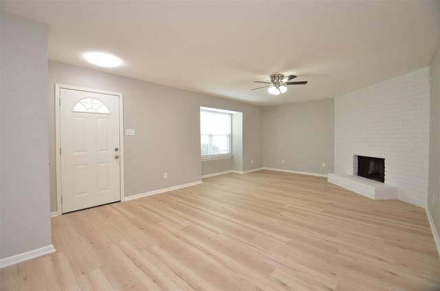 76 W Park West Drive, Houston, TX 77072