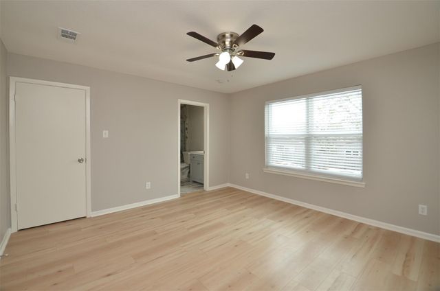 76 W Park West Drive, Houston, TX 77072