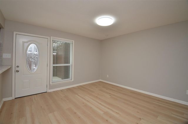 76 W Park West Drive, Houston, TX 77072