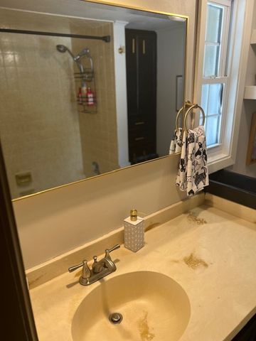 5 Basore Circle, Bella Vista, AR 72715