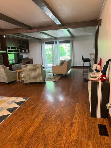 5 Basore Circle, Bella Vista, AR 72715