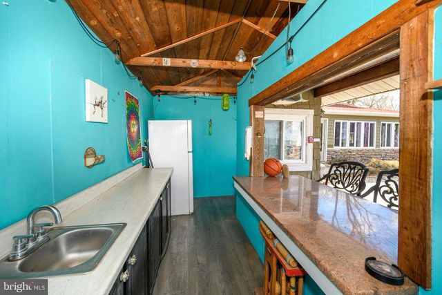 110 PERRYS RD, Grasonville, MD 21638