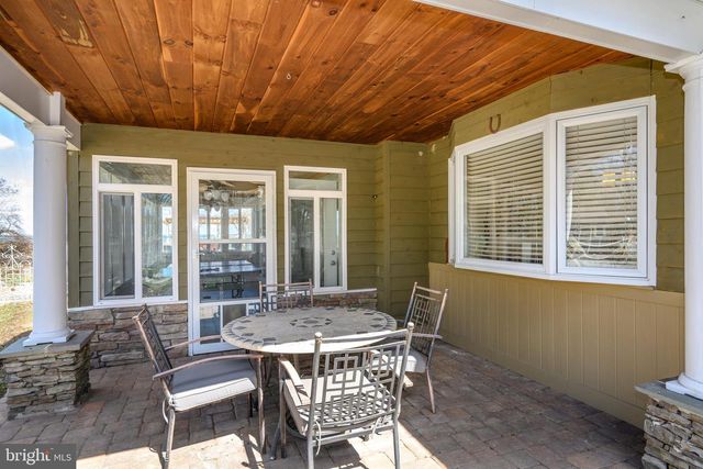 110 PERRYS RD, Grasonville, MD 21638