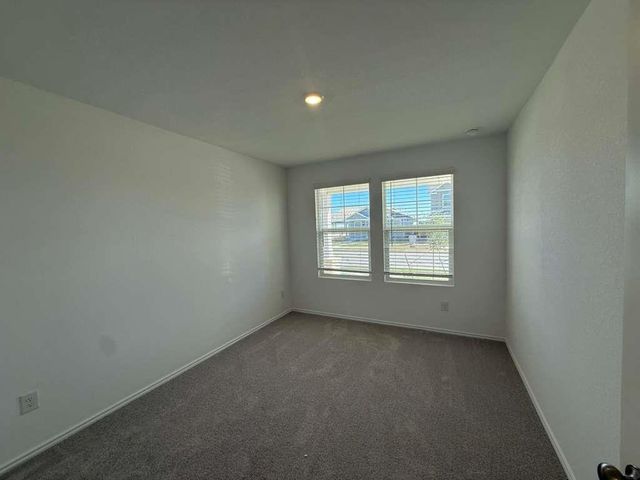 591 Sormonne LOOP, Kyle, TX 78640