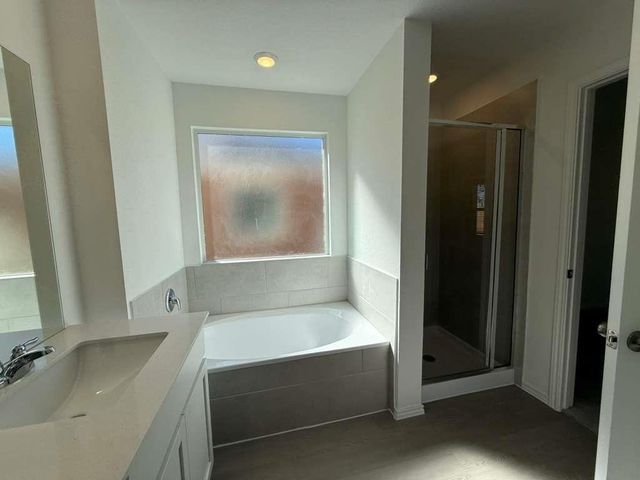 591 Sormonne LOOP, Kyle, TX 78640