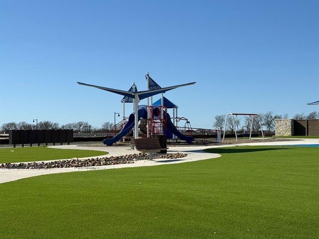 591 Sormonne LOOP, Kyle, TX 78640