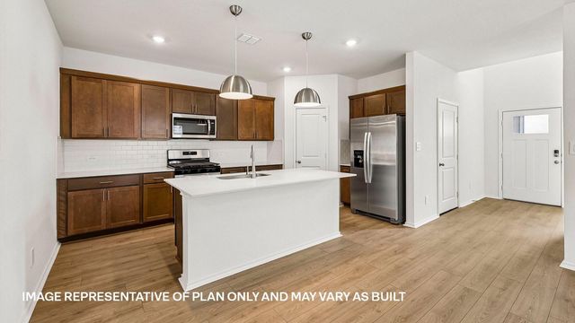 25524 Farmers Crop LN, Elgin, TX 78621