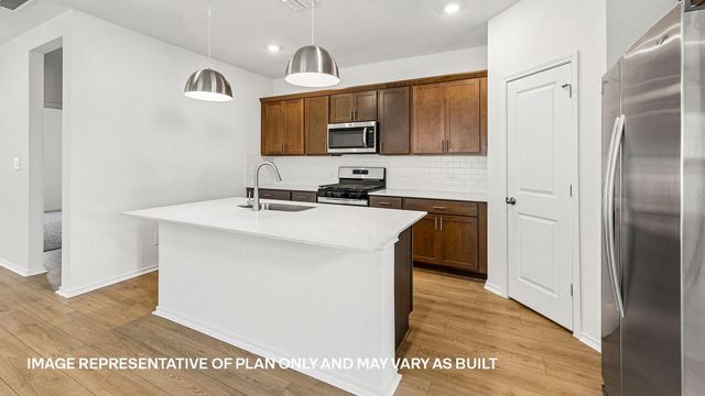 25524 Farmers Crop LN, Elgin, TX 78621