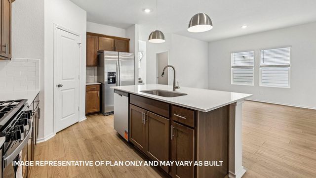 25524 Farmers Crop LN, Elgin, TX 78621