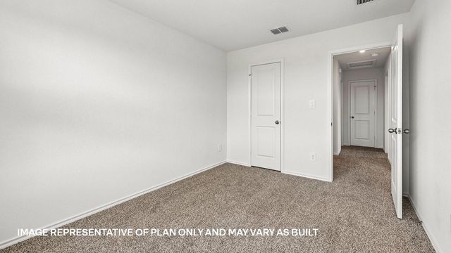 25524 Farmers Crop LN, Elgin, TX 78621