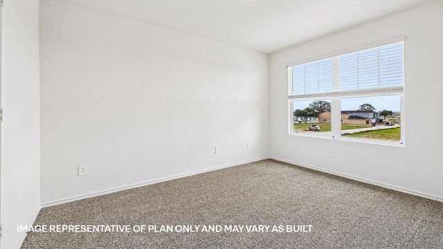 25524 Farmers Crop LN, Elgin, TX 78621
