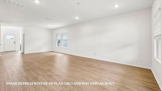 25524 Farmers Crop LN, Elgin, TX 78621