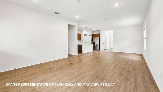 25524 Farmers Crop LN, Elgin, TX 78621