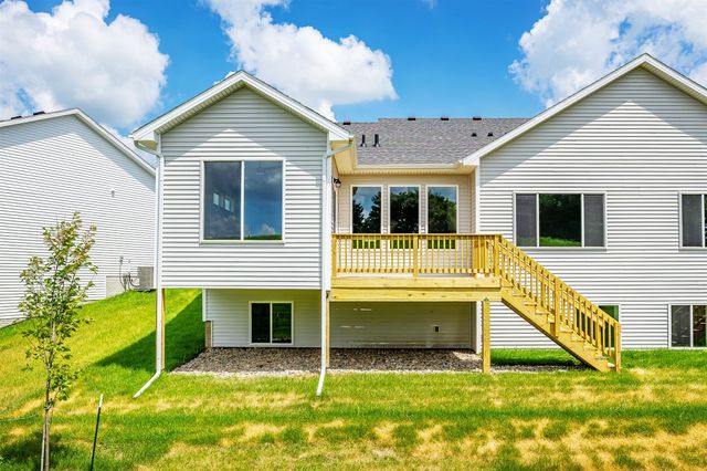 16720 Walnut Meadows Circle, Urbandale, IA 50323