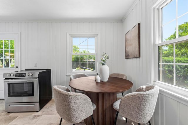 2246 Shrewsbury Road, Upper Arlington, OH 43221