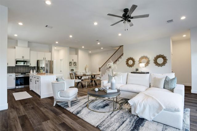 3845 Water Street, Dickinson, TX 77539