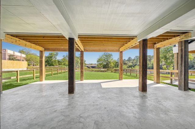 3845 Water Street, Dickinson, TX 77539