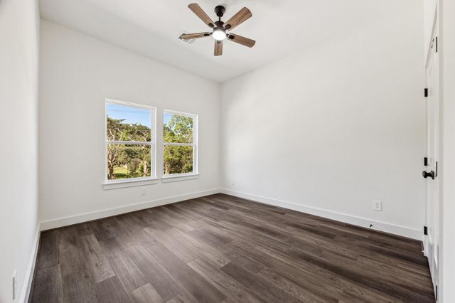 3845 Water Street, Dickinson, TX 77539