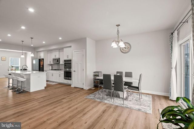 18 ROSEMARY WAY, Mount Laurel, NJ 08054