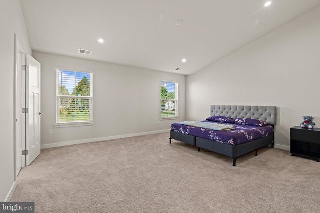 18 ROSEMARY WAY, Mount Laurel, NJ 08054