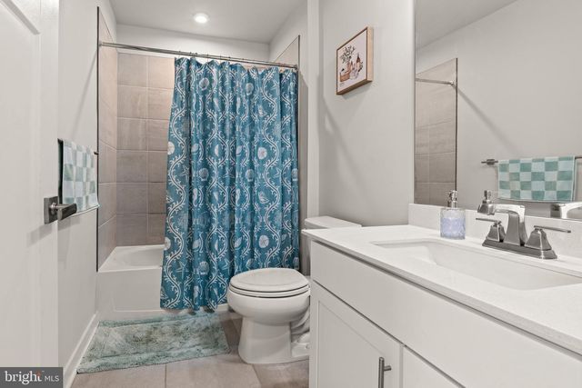 18 ROSEMARY WAY, Mount Laurel, NJ 08054