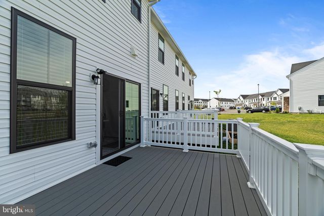 18 ROSEMARY WAY, Mount Laurel, NJ 08054