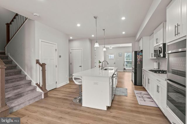 18 ROSEMARY WAY, Mount Laurel, NJ 08054